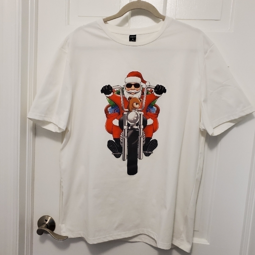 Shein Holiday Themed White Tee Shirt Size XL, 🎅, Festive Fun